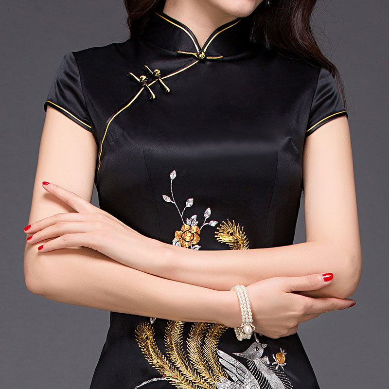 郭晶晶霍启刚婚礼复古喜帖曝光 婚后不设防积极造人‘开云电竞中