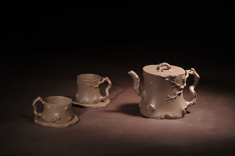 郭晶晶霍启刚注册结婚 亲吻30秒一片欢呼‘开云电竞’(图1) 开云电竞中国