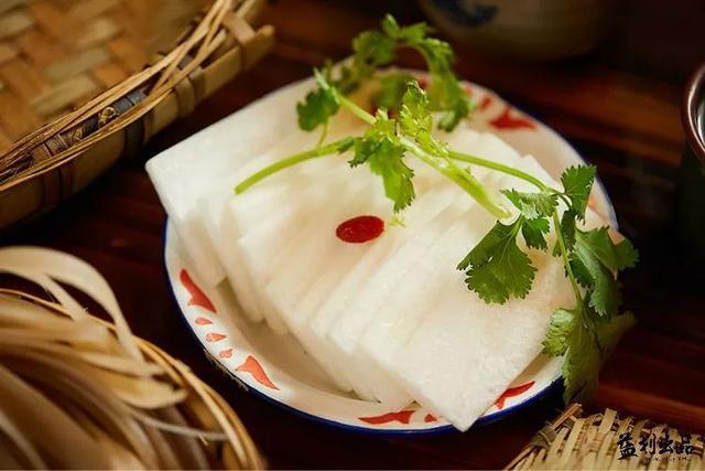 杜德伟豪掷400万买钻戒 11月婚宴台港各办一场“开云电竞中国”(图1) 开云电竞