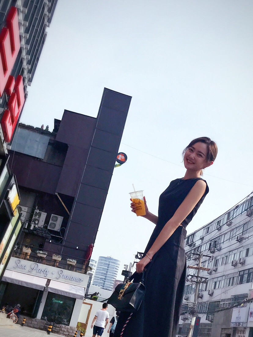 开云电竞中国-急了!曝阿布备足转会费 冬夏重金更新中场锋线(图2) 开云电竞